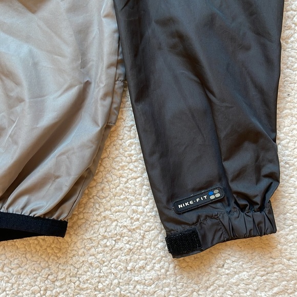 Vintage 90s Nike ACG Lightweight Embroidered Windbreaker - Picture 2 of 13